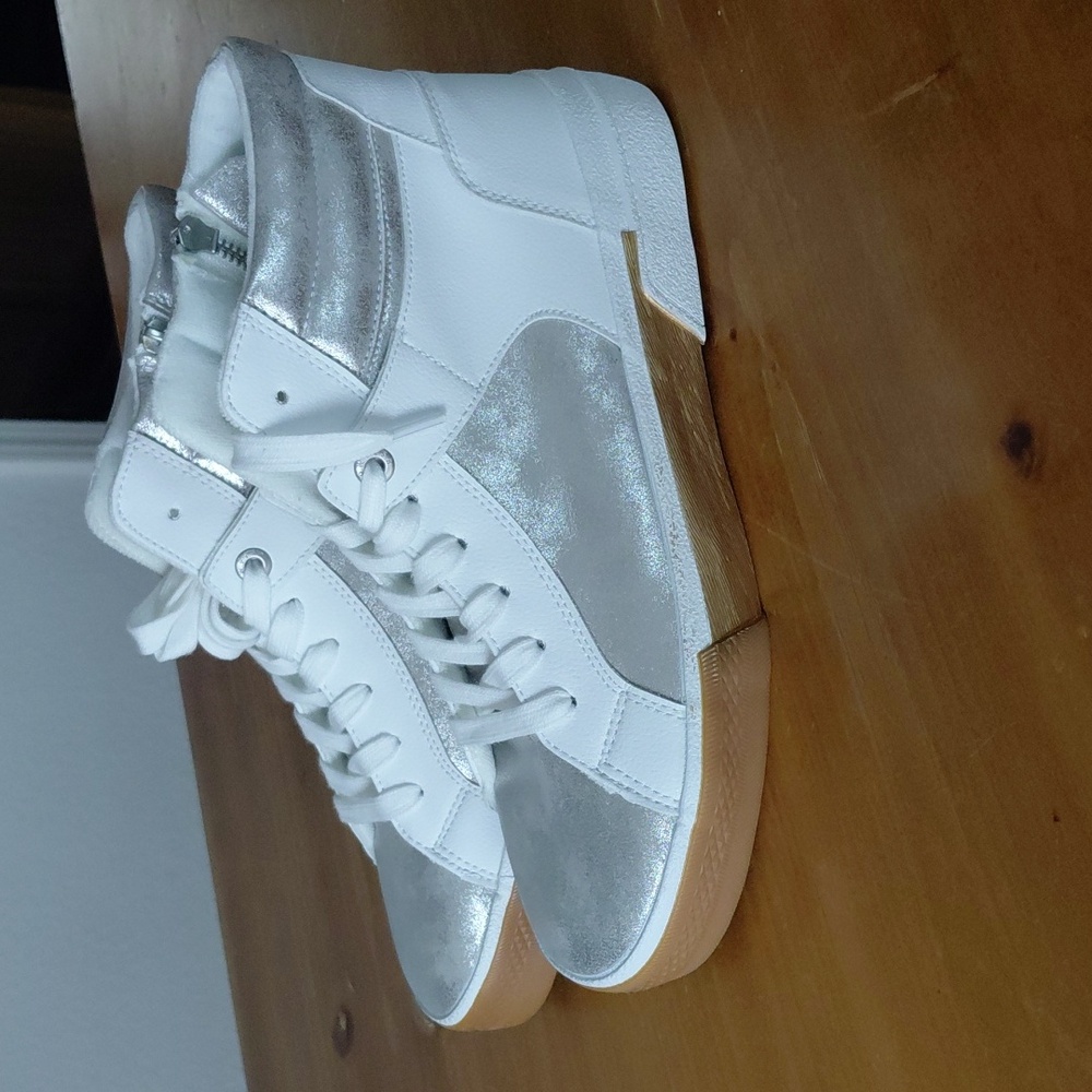 Nwot Blowfish High-Top Sneakers Womans 11